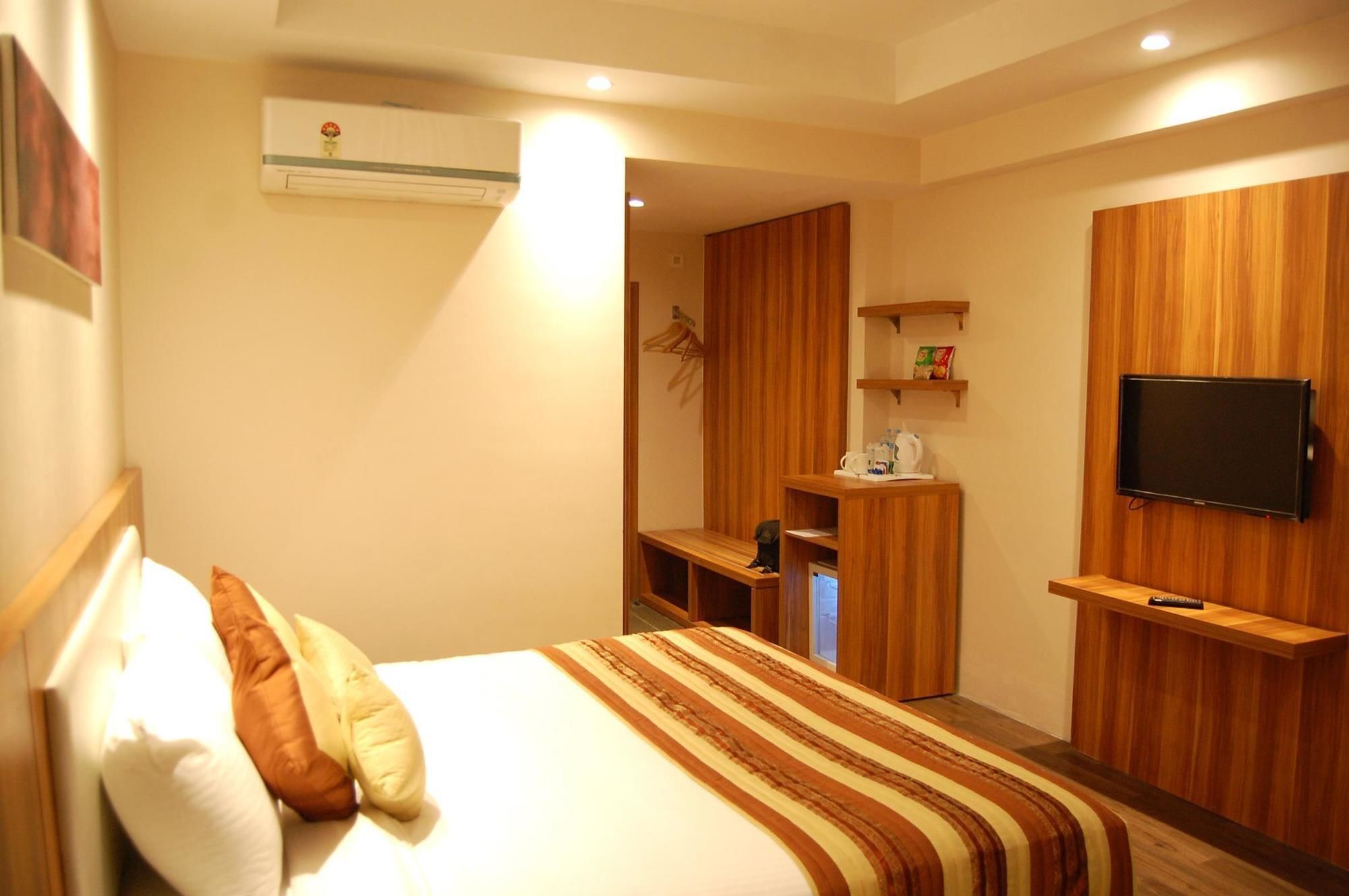 Hotel Le Roi Raipur At Raipur Railway Station Rāipur Exterior foto