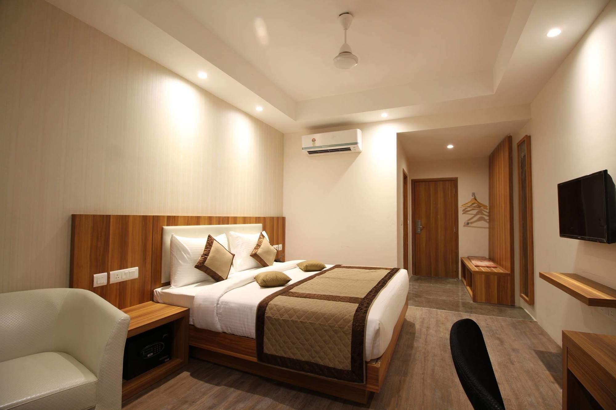 Hotel Le Roi Raipur At Raipur Railway Station Rāipur Exterior foto